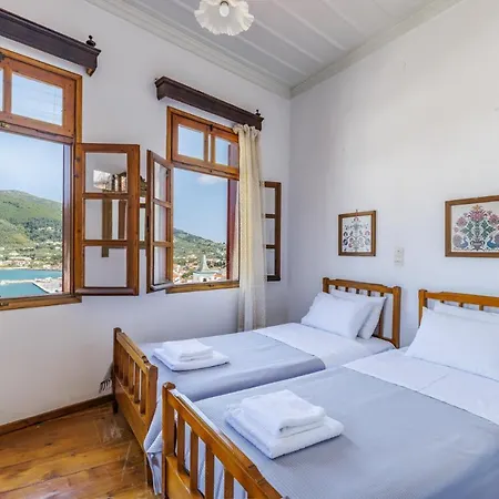 House Vasaki Skopelos Town