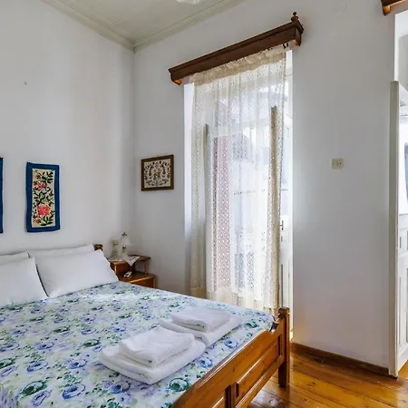 House Vasaki Skopelos Town