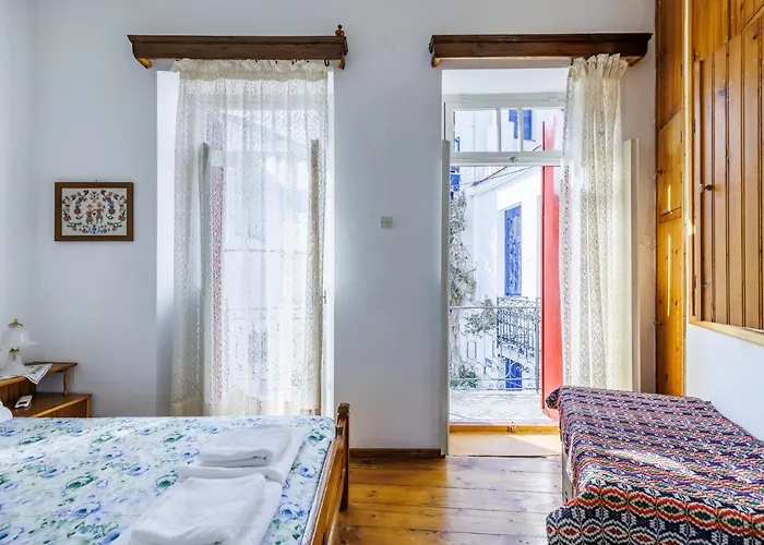 House Vasaki Skopelos Town