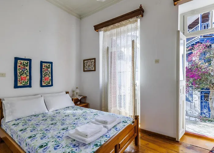 House Vasaki Skopelos Town