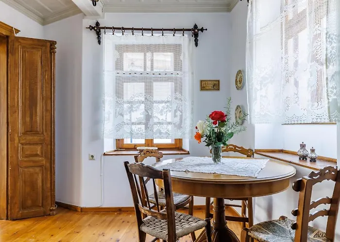 House Vasaki * Skopelos Town